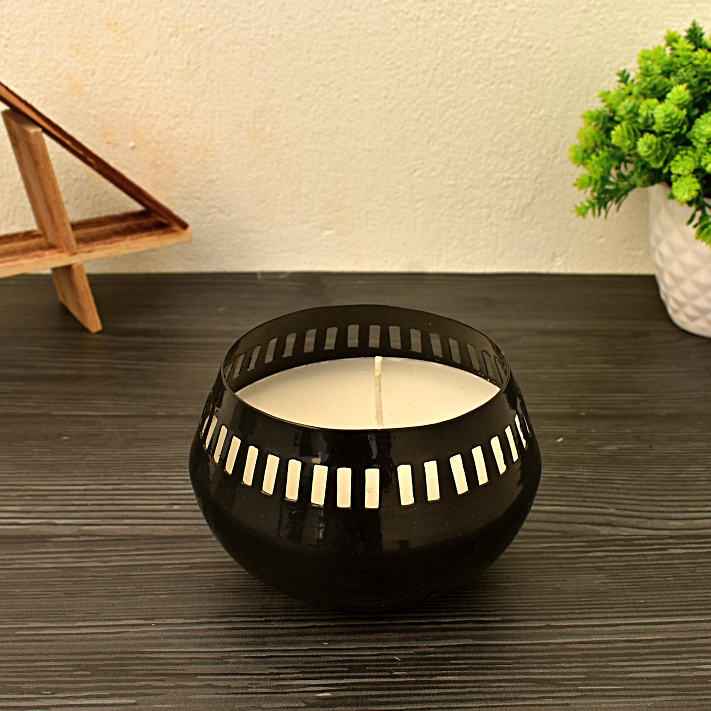 Black Metal Bowl Scented Candle