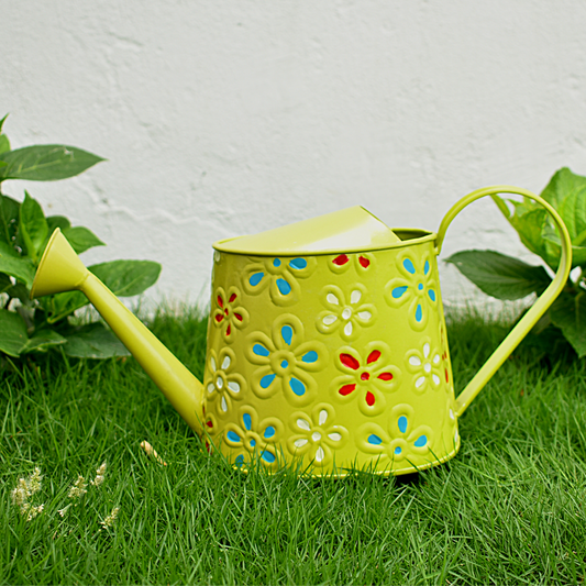 Metal Watering Canister for Home & Garden - Green (2.5 Liters)