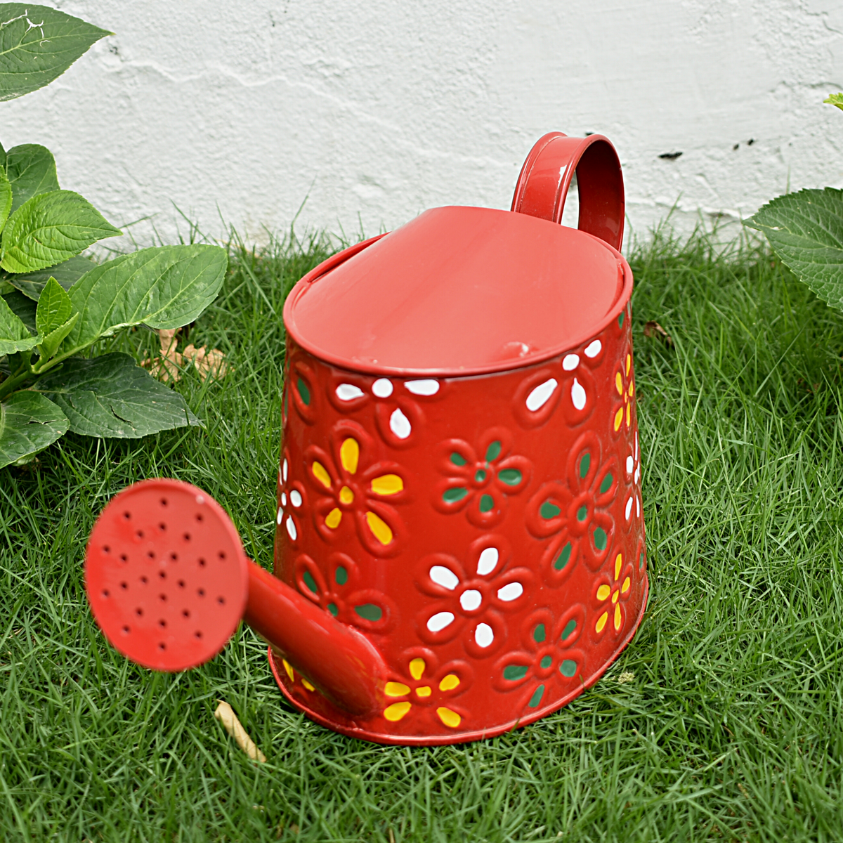 Metal Watering Canister for Home & Garden - Red (2.5 Liters)