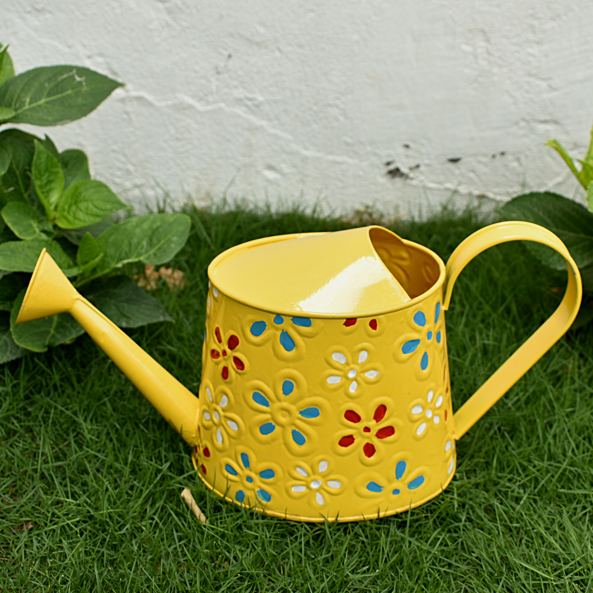 Metal Watering Canister for Home & Garden - Yellow (2.5 Liters)