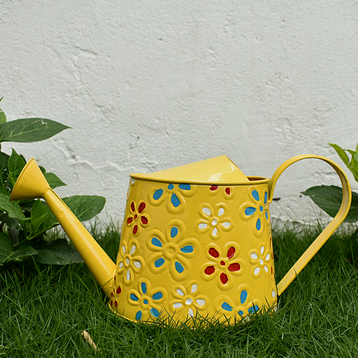 Metal Watering Canister for Home & Garden - Yellow (2.5 Liters)